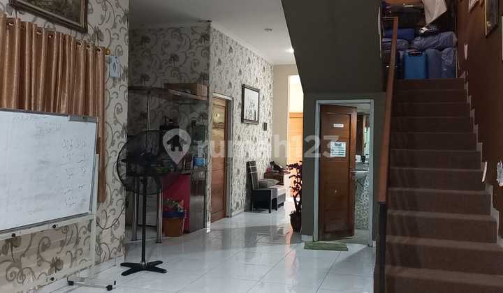 Nice Cheap 2-Story House in a Lush Area at Billymoon, Pondok Kelapa, East Jakarta Nice Cheap 2-Story House in a Lush Area at Billymoon, Pondok Kelapa, East Jakarta