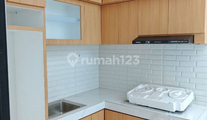 Rumah 2 Lantai Baru Modern Milenial di Pondok Bambu Jakarta timur 2