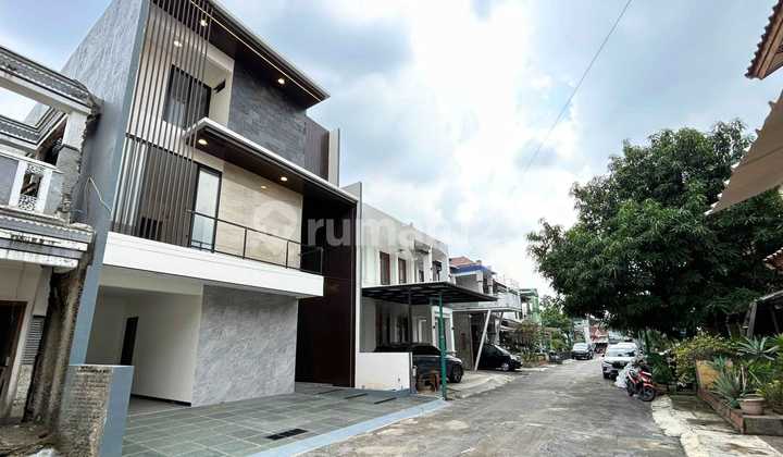 Rumah 2,5 Lantai Baru Mewah di Komplek Pejaten Pasar Minggu Jakarta Sel 