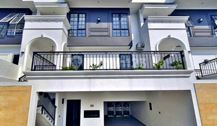 Rumah 2,5 Lantai Baru Modern Klasik di Pejaten Barat Kalibata Jakarta Sel