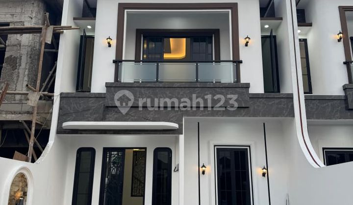 New 2-Story House Cheap Spacious on Raya Jagakarsa South Jakarta 2
