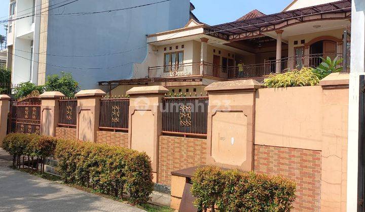 Rumah Clasik 2Lantai Mewah Luas di Billymoon Pondok Kelapa Jakarta Tim 1