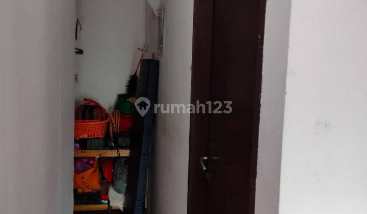 Rumah 1,5 Lantai Cantik Murah Luas di Bintara 14 Bekasi Barat  2