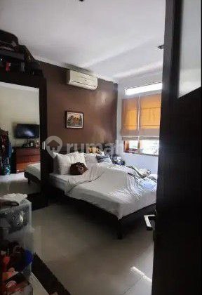 Rumah Mewah Semi Furnish Privat Pool di Komplek Bintaro Pesanggrahan Jakarta Sel 2