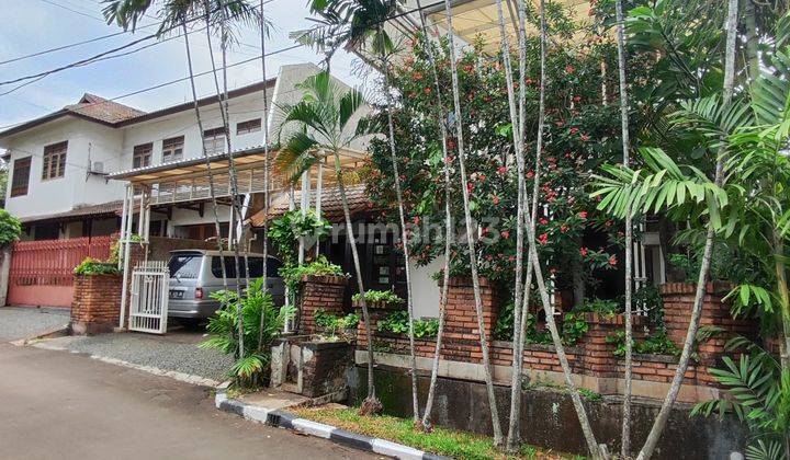 Rumah Clasik 2 Lantai Asri di Pejaten Barat Jakarta Selatan, Bebas Banjir 2