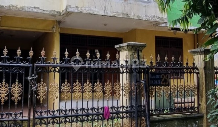 Affordable Classic 2-Story Spacious House in Kavling DKI Jagakarsa, South Jakarta 2