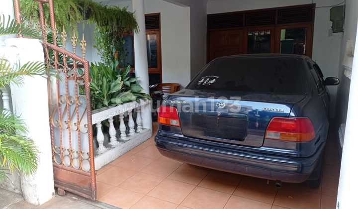 Rumah 1,5 Lantai Murah Bagus Untuk Kost di Pal Batu Tebet Jakarta Sel