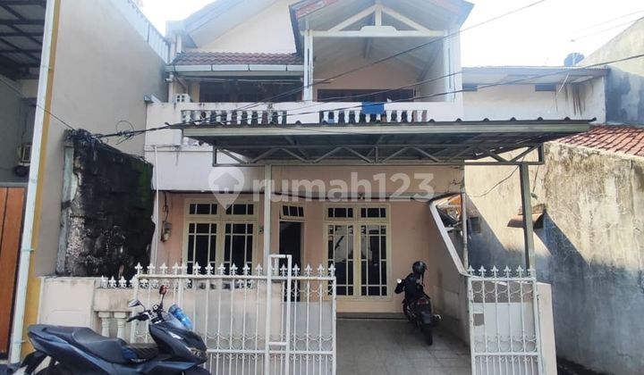 Affordable 2-Story Ready-to-Occupy House in Paspampres Complex, Kramat Jati, East Jakarta