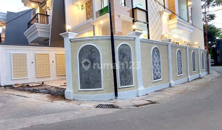 Rumah 2Lantai Baru Semi Furnish di Jln Moch Kahfi 1 Cipedak Jakarta Sel 2