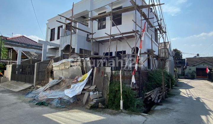 Rumah Hook Baru 2 Lantai Luas Murah di Komplek Jatiwaringin Pondokgede Rumah Hook Baru 2 Lantai Luas Murah di Komplek Jatiwaringin Pondokgede