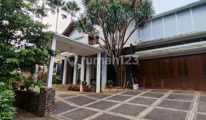 Rumah Clasik Mewah Privat Pool di Lebakbulus Cilandak Jakarta Sel 2