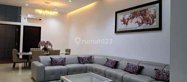 Rumah lux singgasana 1