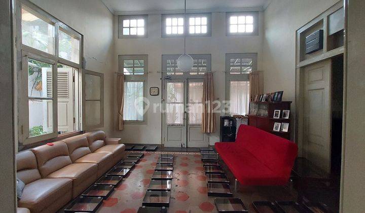 Jual Rumah Hitung Tanah Mainroad Cihampelas 2