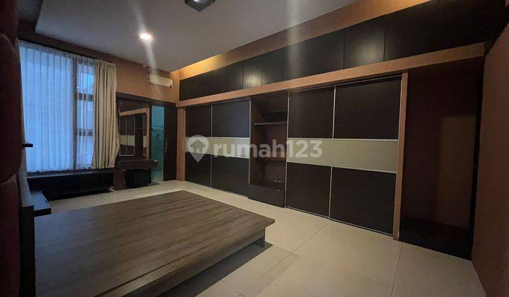 Jual Rumah Bagus Terawat Setraindah SHM Semi Furnished 1,5Lantai 2