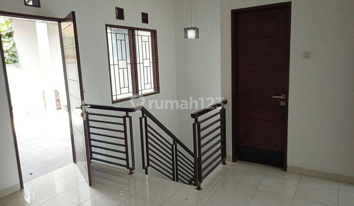 Jual / Sewa Rumah Siap Huni Sarijadi 2 Lantai SHM 2