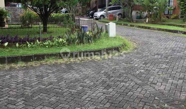 Di jual rumah cantik cirendue