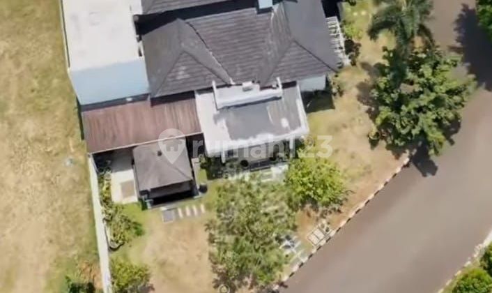 Di jual rumah cantik di menteng bintaro 2