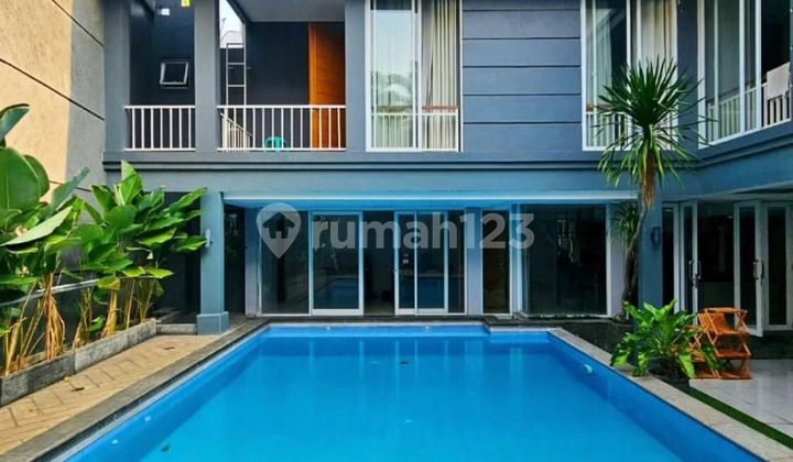 Di jual rumah mewah puri bintaro dengan kolam renang