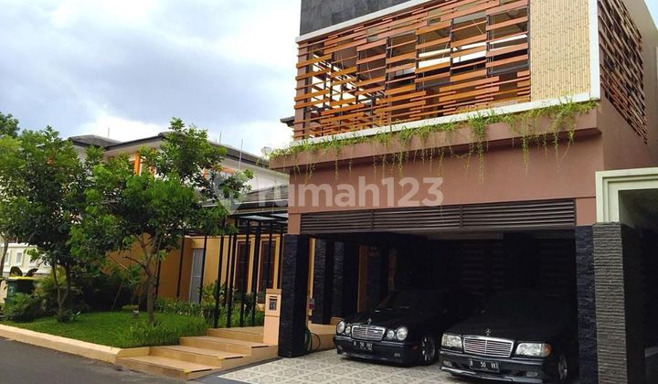 Rumah eklusive meteng utama bintaro