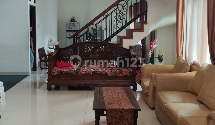 Rumah besar dua lantai Dekat kampus UIN 2