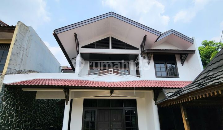 Di Jual Cepat Rumah Luas Kebayoran Lama