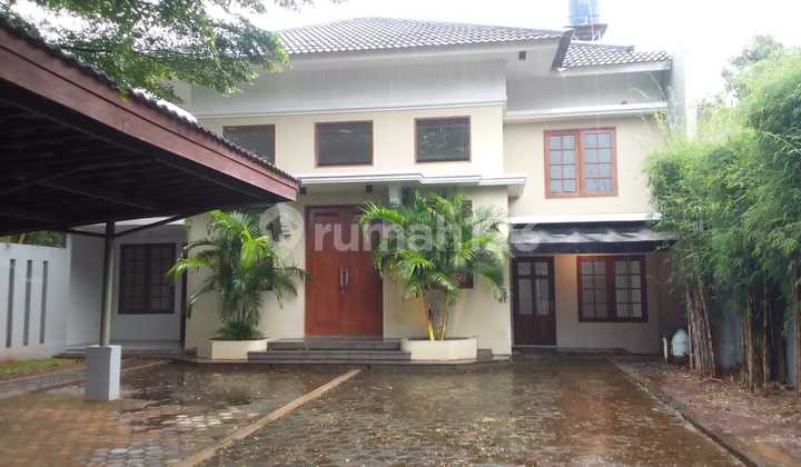 Disewakan Rumah Cocok Kantor Dekat Stasiun Pondok Ranji 1