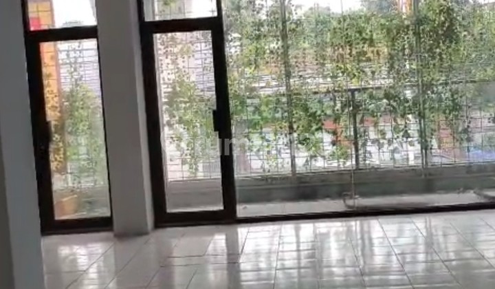 Disewakan Ruko Gandeng 3 Lantai Dekat Mrt Cipete Raya