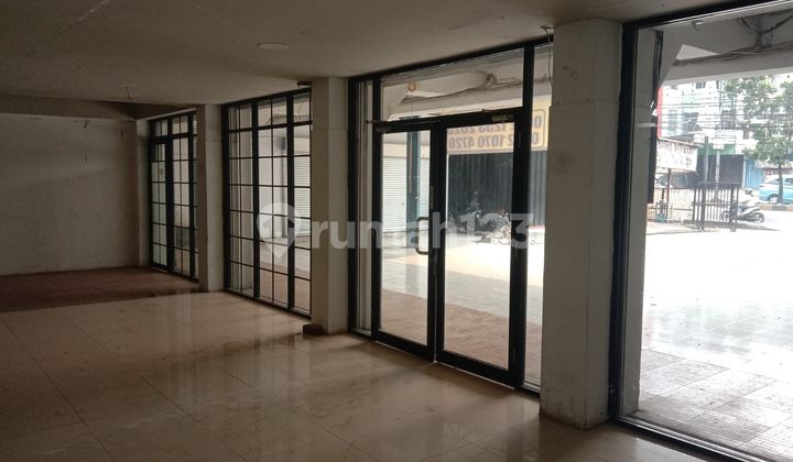 For Rent 3-Story Shop House Near Lebak Bulus 2