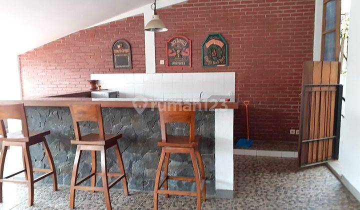 Sisewakan Rumah Nyaman Dalam Komplek Senayan 1