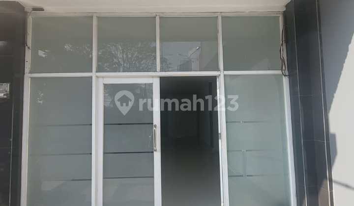 Disewakan Ruko 3 Lantai Dekat Toll Sawangan Disewakan Ruko 3 Lantai Dekat Toll Sawangan