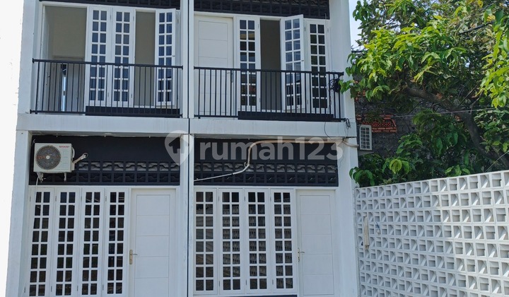 Rumah Minimalis Dalam Cluster Kramat Jati