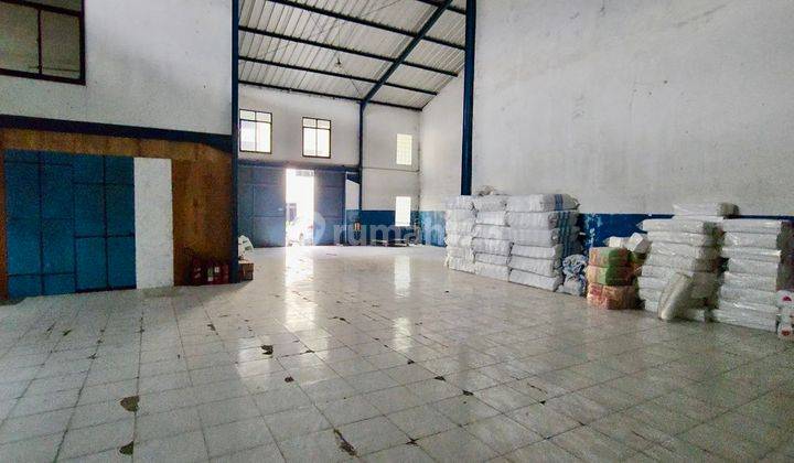 Gudang 2 Lantai, Lokasi Strategis Di Jalan Tole Iskandar 2