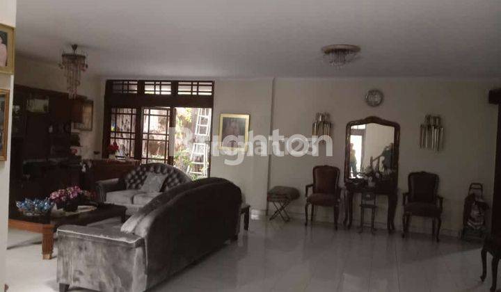 Rumah Mewah dan Cantik di Cempaka Putih Tengah 1