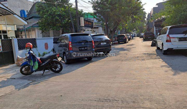 Disewa Murah! Rumah Hoek di Sunter! Lokasi Sangat Strategis!  1