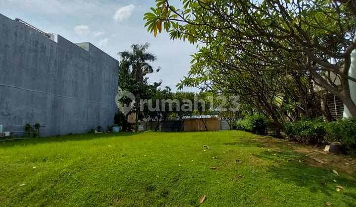 Lokasi Bagus, Unit No Cantik. Di Jual Kavling Pik 1 Posisi Hoek