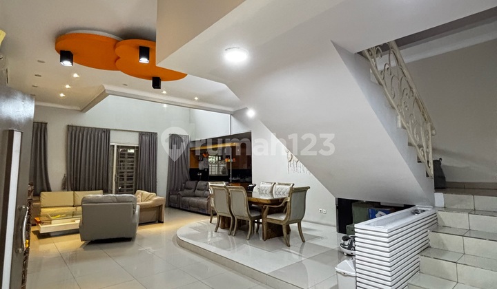 Rare Unit House Bgm 2.5 Floors Size 12x25 Boulevard Raya. 2