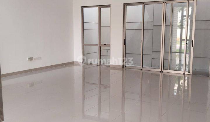 Posisi Bagus, Uk 150m2 Rumah 2 Lantai di Pik 2. 1