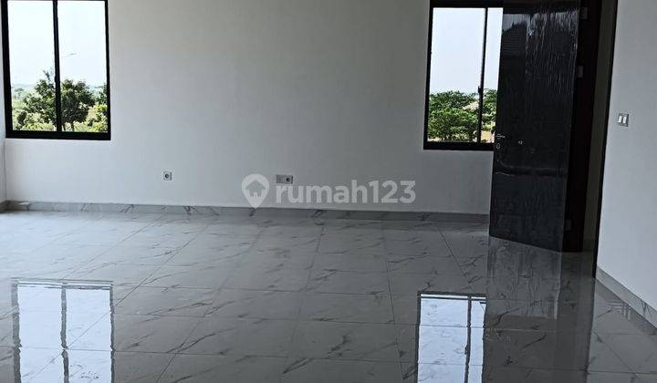 Masih Bisa Nego, Rumah 2,5 Lantai Termurah Di Pik 2. Cash Only 2