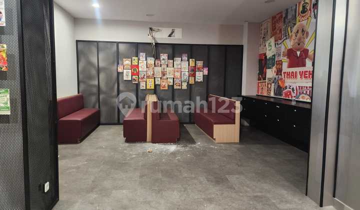 Muara Karang Raya. Former Restaurant. Has Goods Lift. Ready to Use. 2