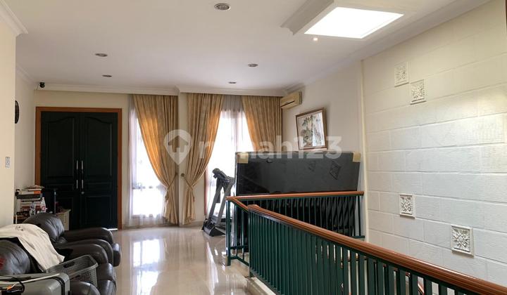 Rare Unit! Rumah Pluit Putri, 220M2 2 Lantai. Masih Bagus Rapi, Siap Huni 2