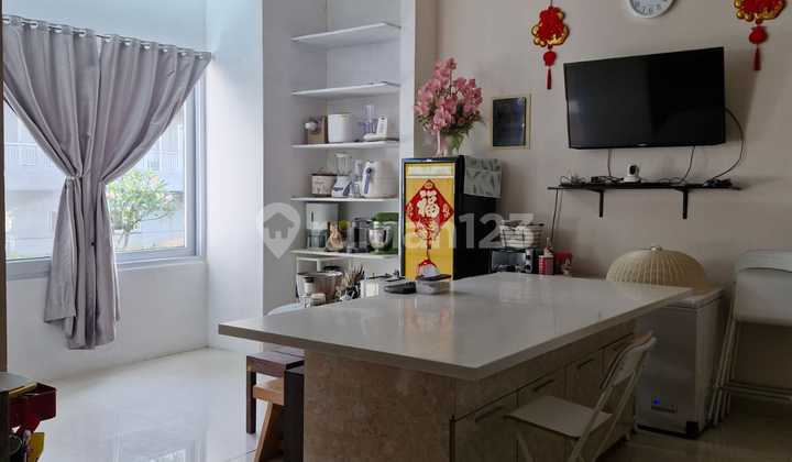 Fully Furnish. Rare Unit Ada Ruang Karaoke. 4+1 Kamar.  2