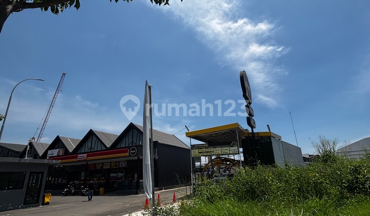 Commercial Lot in Automotive District. Land Area 2147M2 Rarely Available