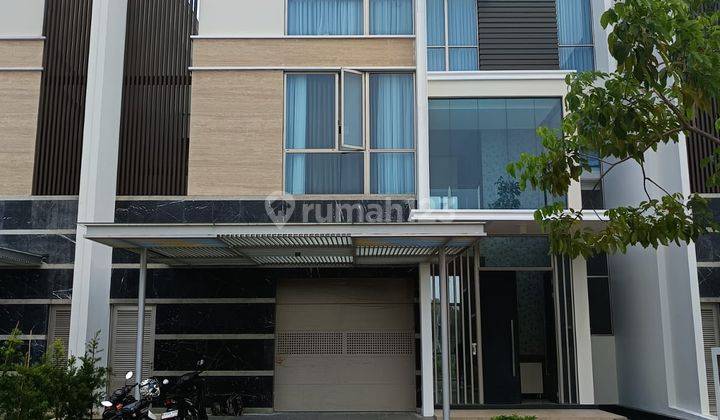 Experience The Charm Of Pantai Indah Kapuk With This Elegant Home 1