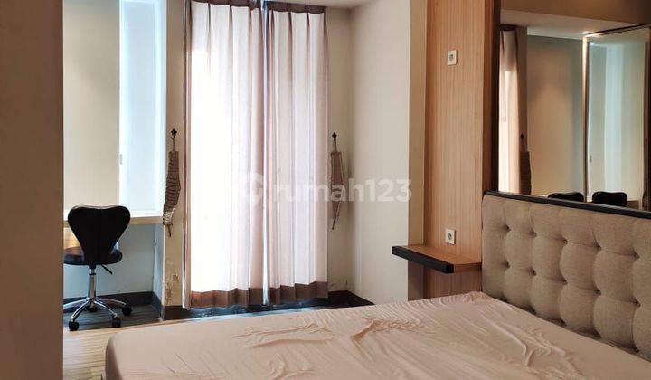 LANGKA, DIJUAL RUGI!! Apartemen Benson Pakuwon Indah Fully Furnished 2