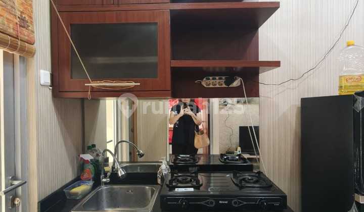 Gunawangsa Manyar Apartment 2 Bedroom Furnished Tower B with Pool and City View 2