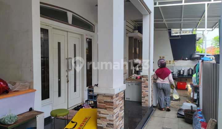 For Sale Comfortable Minimalist Villa Kalijudan Indah 2 Floors 2
