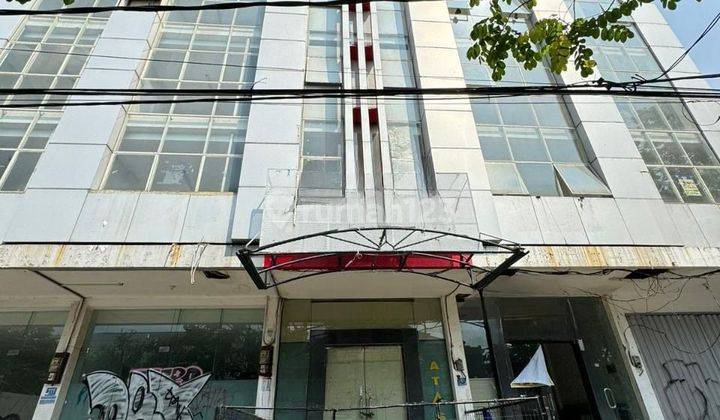 Disewakan & Dijual Ruko 4 Lantai Di Jl. Kartini 2