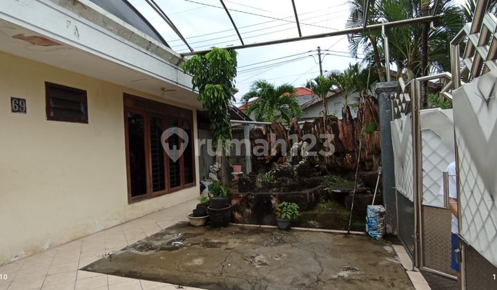 For Sale 1.5-Story Hook House in Darmo Permai, Close to Main Road 2