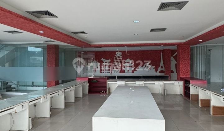 Rent Building on Jl Sulawesi Gubeng 3 Floors, Price Still Negotiable Rent Building on Jl Sulawesi Gubeng 3 Floors, Price Still Negotiable