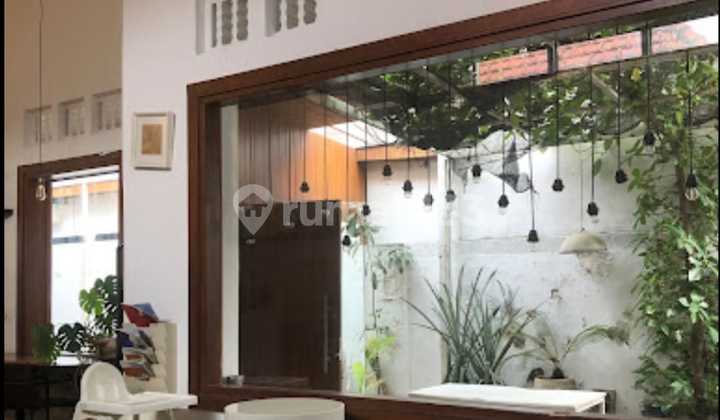 Dijual Bangunan Komersial Strategis di Surabaya Pusat Dijual Bangunan Komersial Strategis di Surabaya Pusat